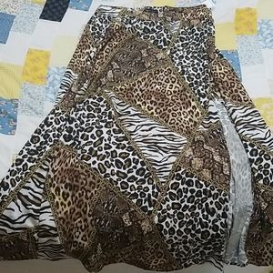 Fashion to figure animal print skirt